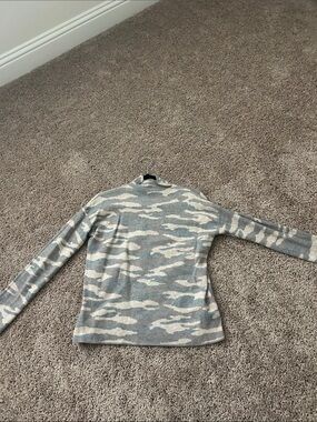 Tahari Women's Cowl Neck Sweater in Gray and Cream Camo